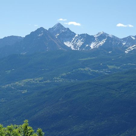 Le Vieux Noyer - Appartamenti Al Verde Villaggio Di Rumiod Saint-Pierre Luaran gambar