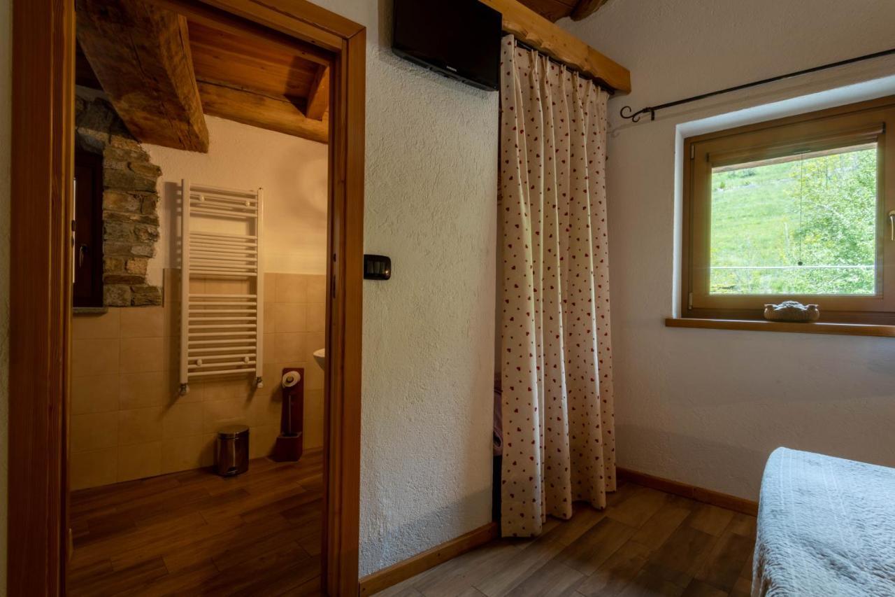 Le Vieux Noyer - Appartamenti Al Verde Villaggio Di Rumiod Saint-Pierre Luaran gambar