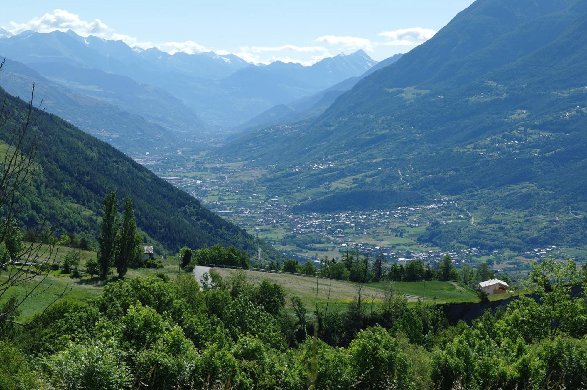 Le Vieux Noyer - Appartamenti Al Verde Villaggio Di Rumiod Saint-Pierre Luaran gambar